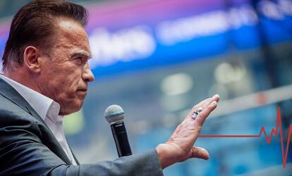 Arnold Schwarzenegger otthoni edzésprogramja eltünteti a hasi zsírt! Arnold Schwarzenegger ingyenes edzésprogramja otthonra!