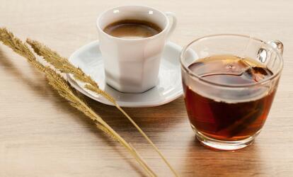 Érvek a tea- és kávéfogyasztással kapcsolatban Tea vagy kávé? Itt vannak az érvek!