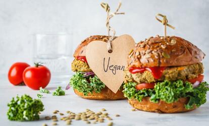 Vegán hamburger Lencseburger