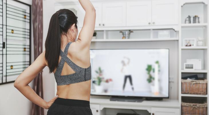 Otthoni testmozgás a karantén alatt- így sportolj otthon Otthoni testmozgás a karantén alatt