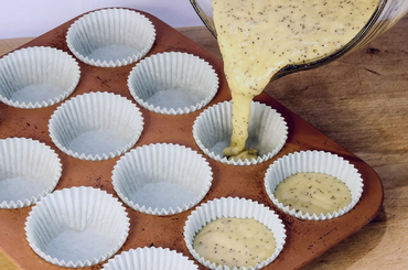 Szétomlik a szádban: Íme az egészséges citromos-mákos granola keksz receptje